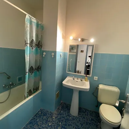 Easy And Accessible Flat Near The Daire